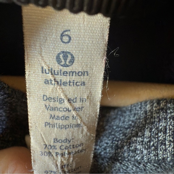 Lululemon Fleece Please pullover in Gray size: 6 - Picture 6 of 7